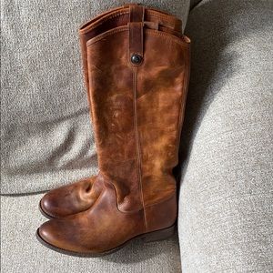 Frye Melissa Button boots in color cognac